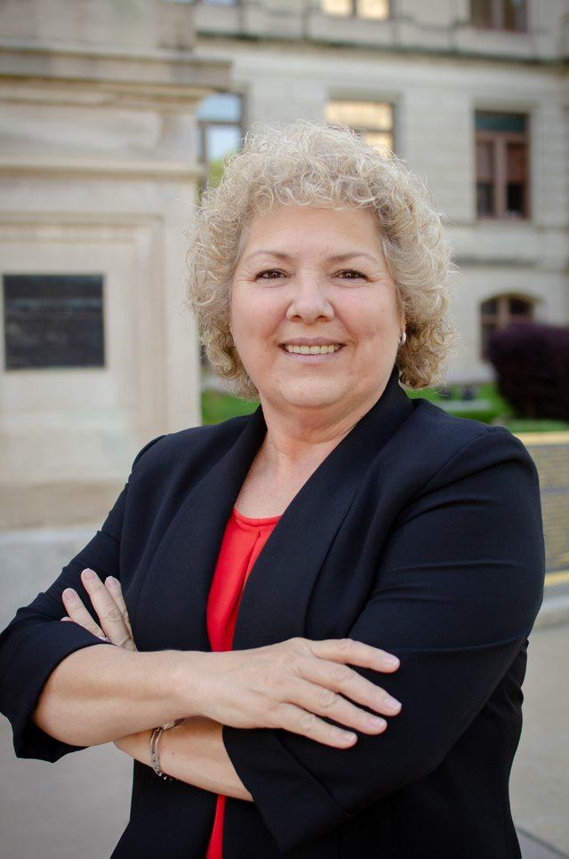 Photo of Lisa Sharpton