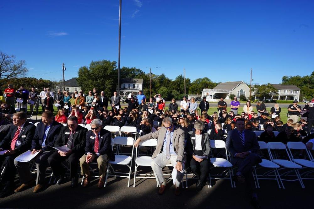 Photo of GMC Attendance at ribbon cutting