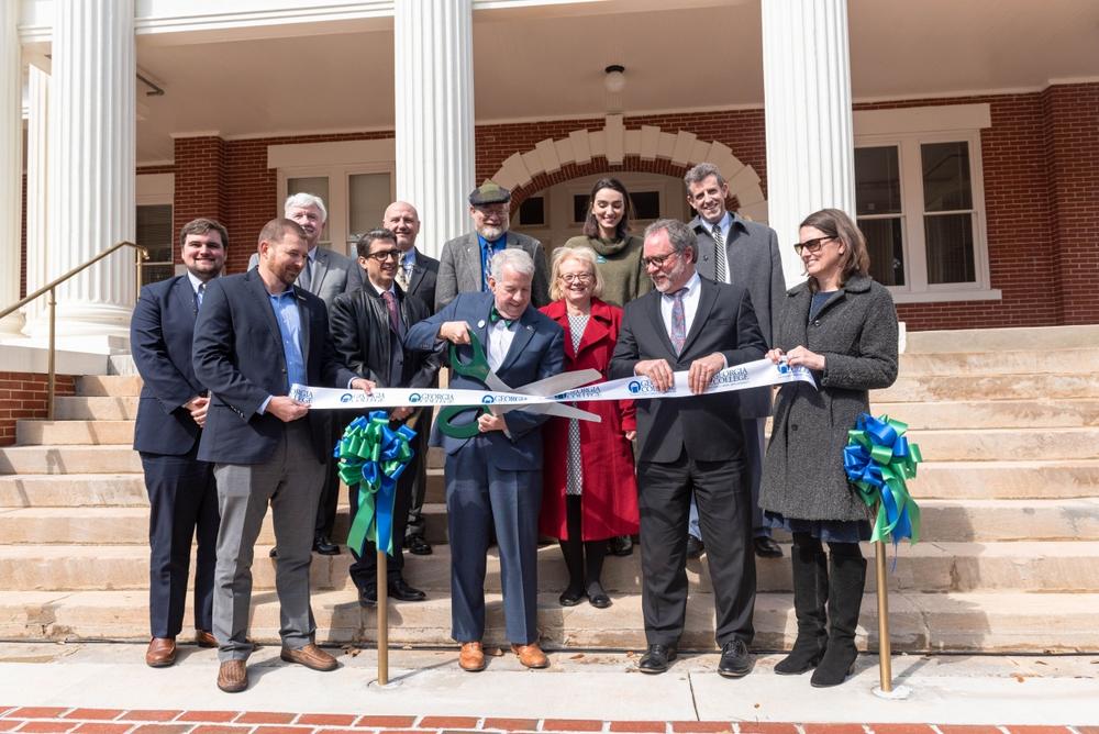 Photo of ribbon cutting ceremony