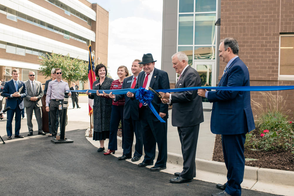 Photo of ribbon cutting ceremony