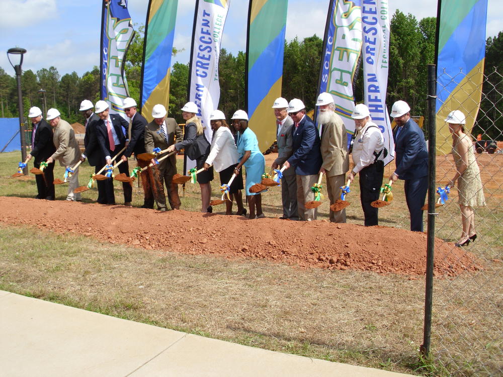 Photo of groundbreaking ceremony